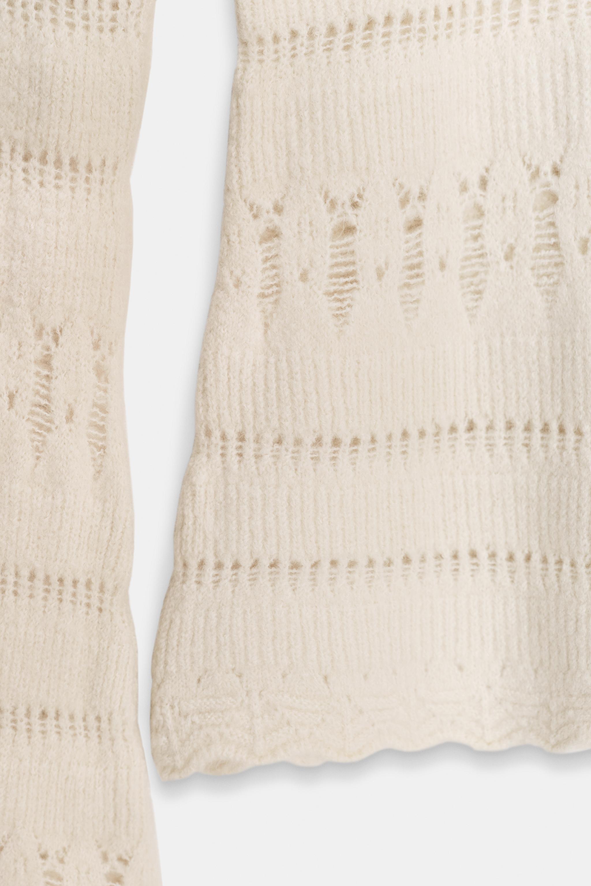 PULL ÉPAULES DÉNUDÉES AJOURÉ